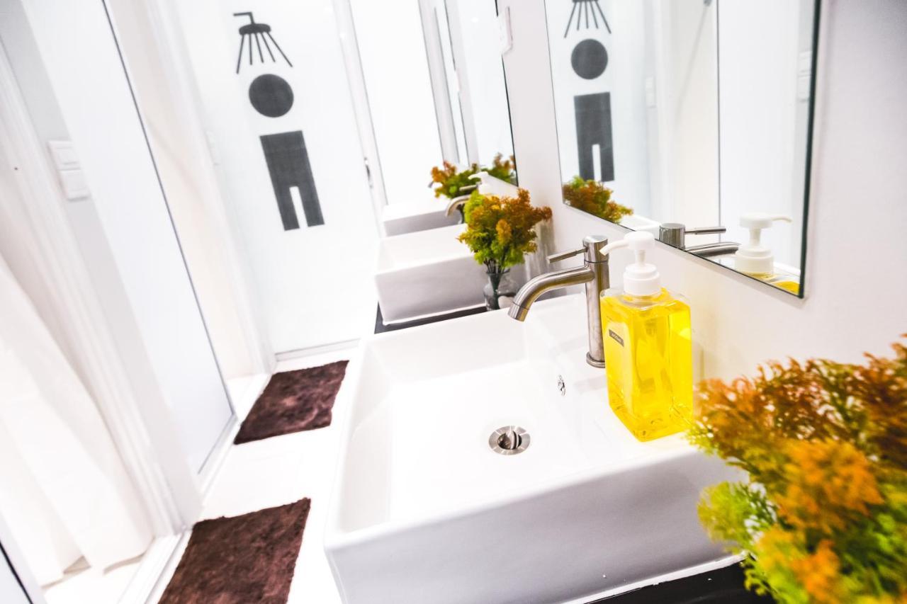 Vibrant Hostel Kota Kinabalu Ngoại thất bức ảnh