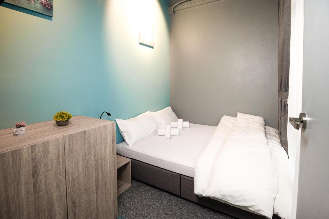 Vibrant Hostel Kota Kinabalu Ngoại thất bức ảnh