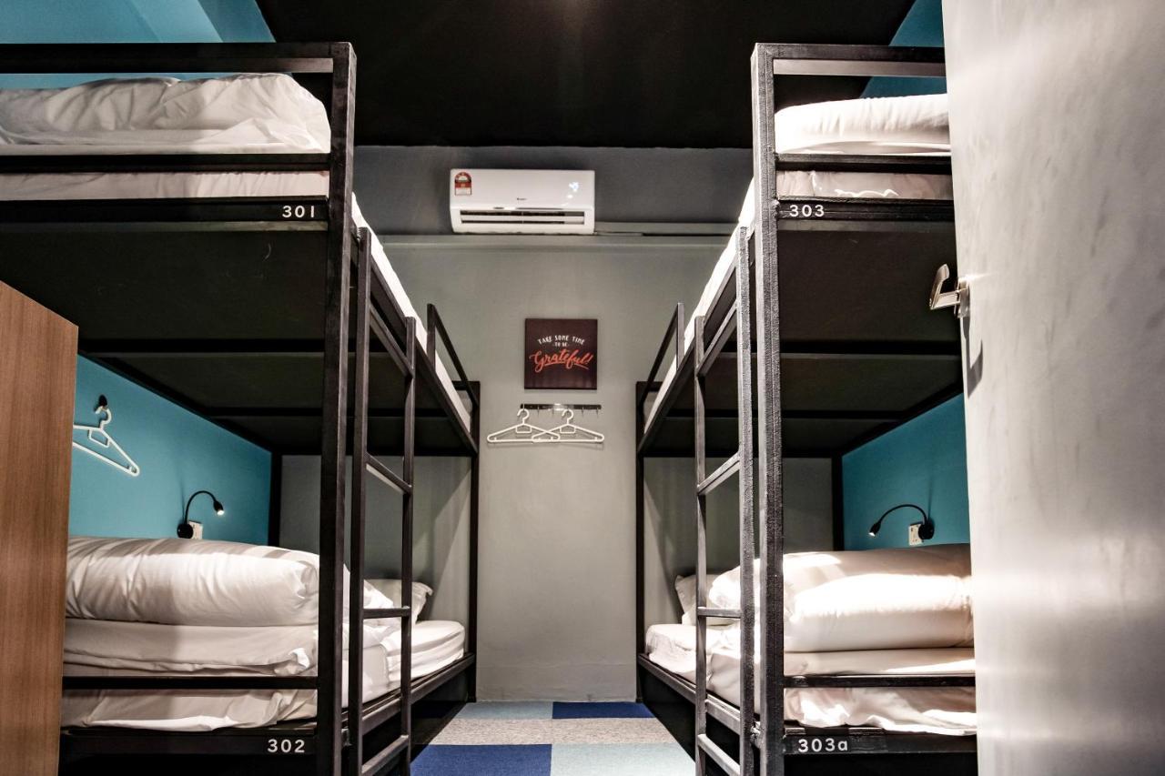 Vibrant Hostel Kota Kinabalu Ngoại thất bức ảnh