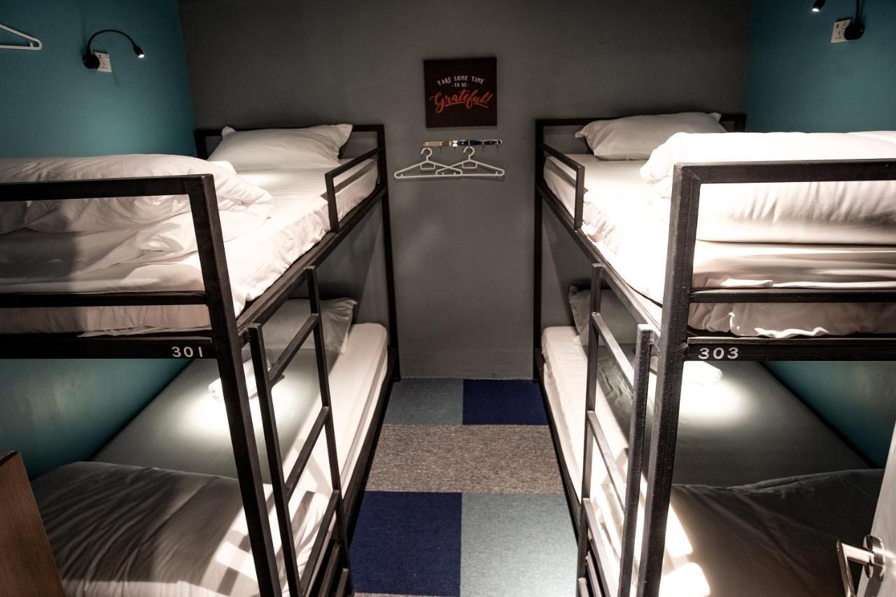 Vibrant Hostel Kota Kinabalu Ngoại thất bức ảnh